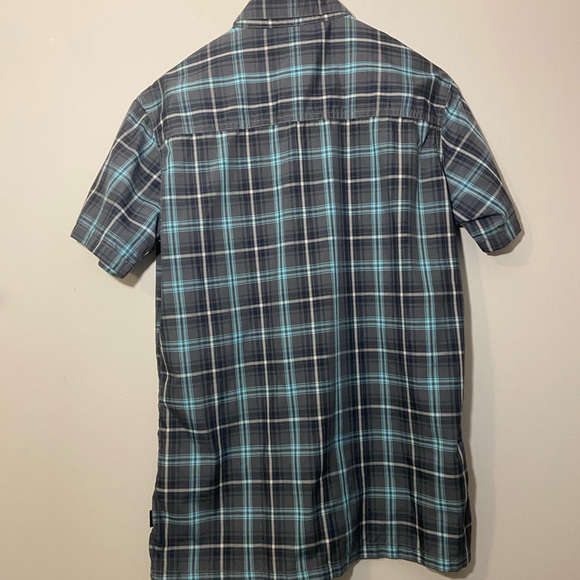 Kuhl Men’s Eluxur Shirt Button Short Sleeve Plaid Front Pocket Size Small Logo - Picture 6 of 9
